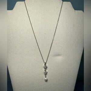 NICE & BELLA Silver Tone Pearl Star Pendant Necklace 15.75 Inch Ext 4‎ Inch